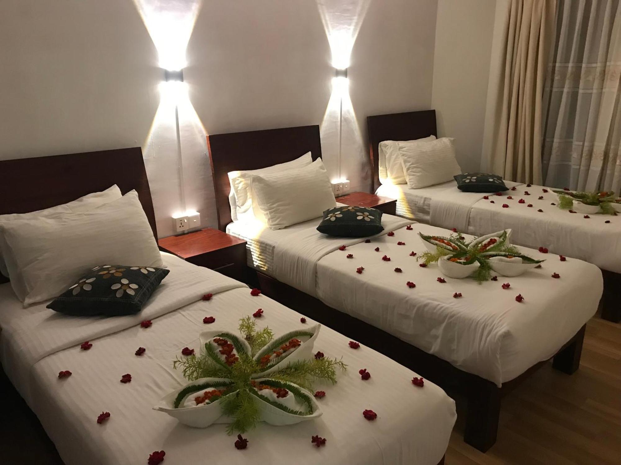 נוארה אליה Marigold Home מראה חיצוני תמונה