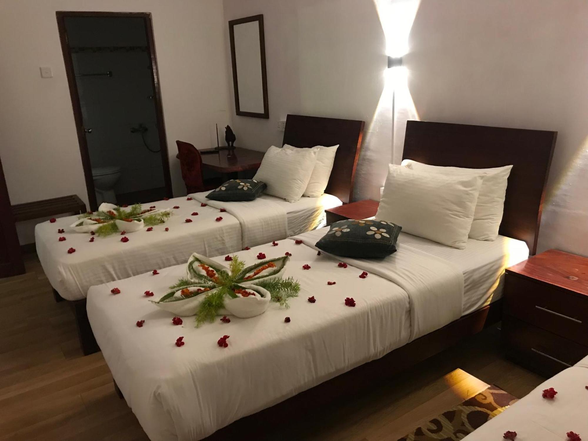 נוארה אליה Marigold Home מראה חיצוני תמונה