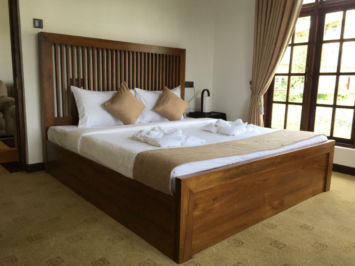 נוארה אליה Marigold Home מראה חיצוני תמונה